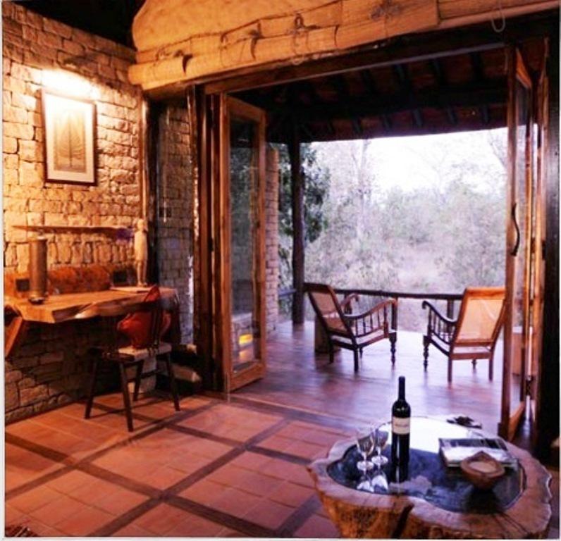 Mandlā Kanha Earth Lodge חדר תמונה