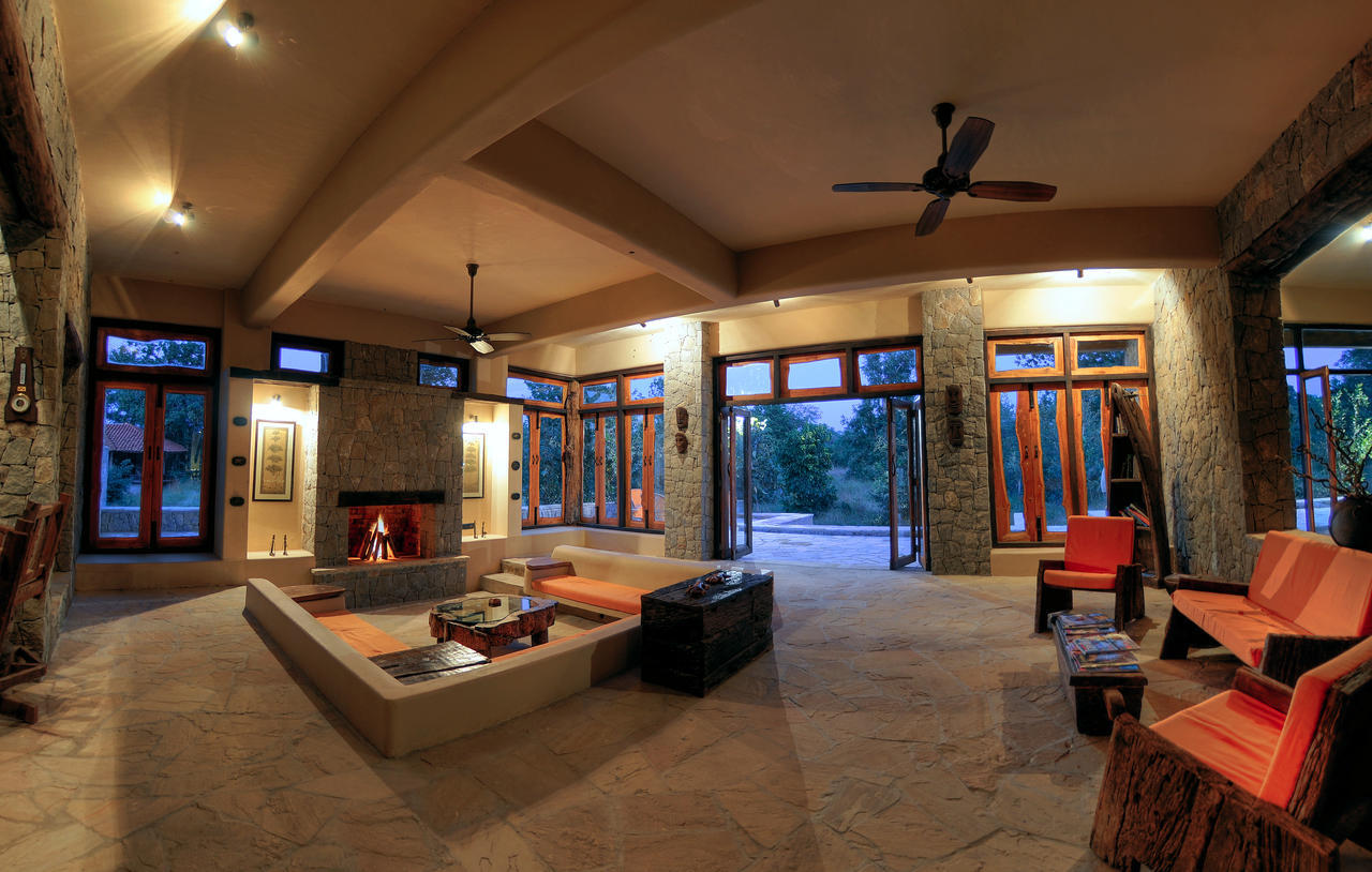 Mandlā Kanha Earth Lodge מראה חיצוני תמונה
