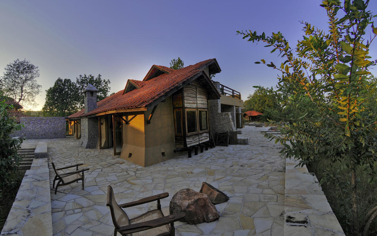 Mandlā Kanha Earth Lodge מראה חיצוני תמונה