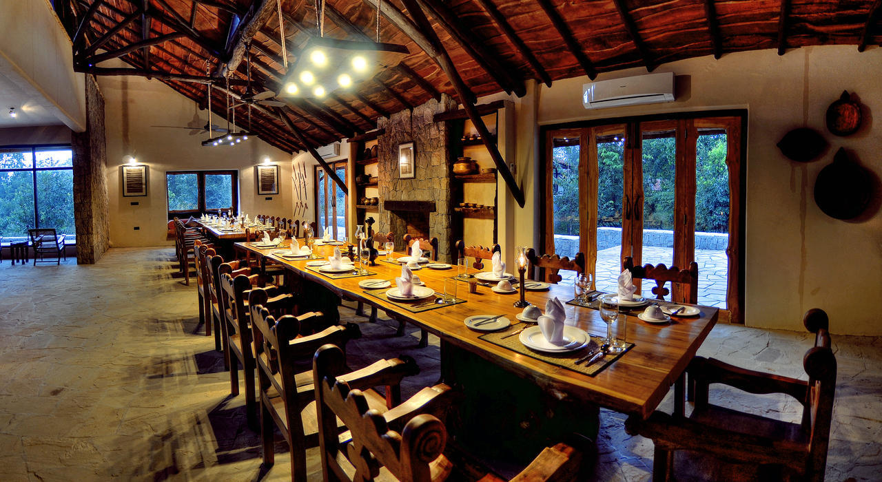 Mandlā Kanha Earth Lodge מראה חיצוני תמונה