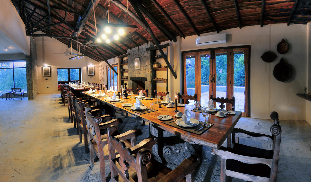 Mandlā Kanha Earth Lodge מראה חיצוני תמונה