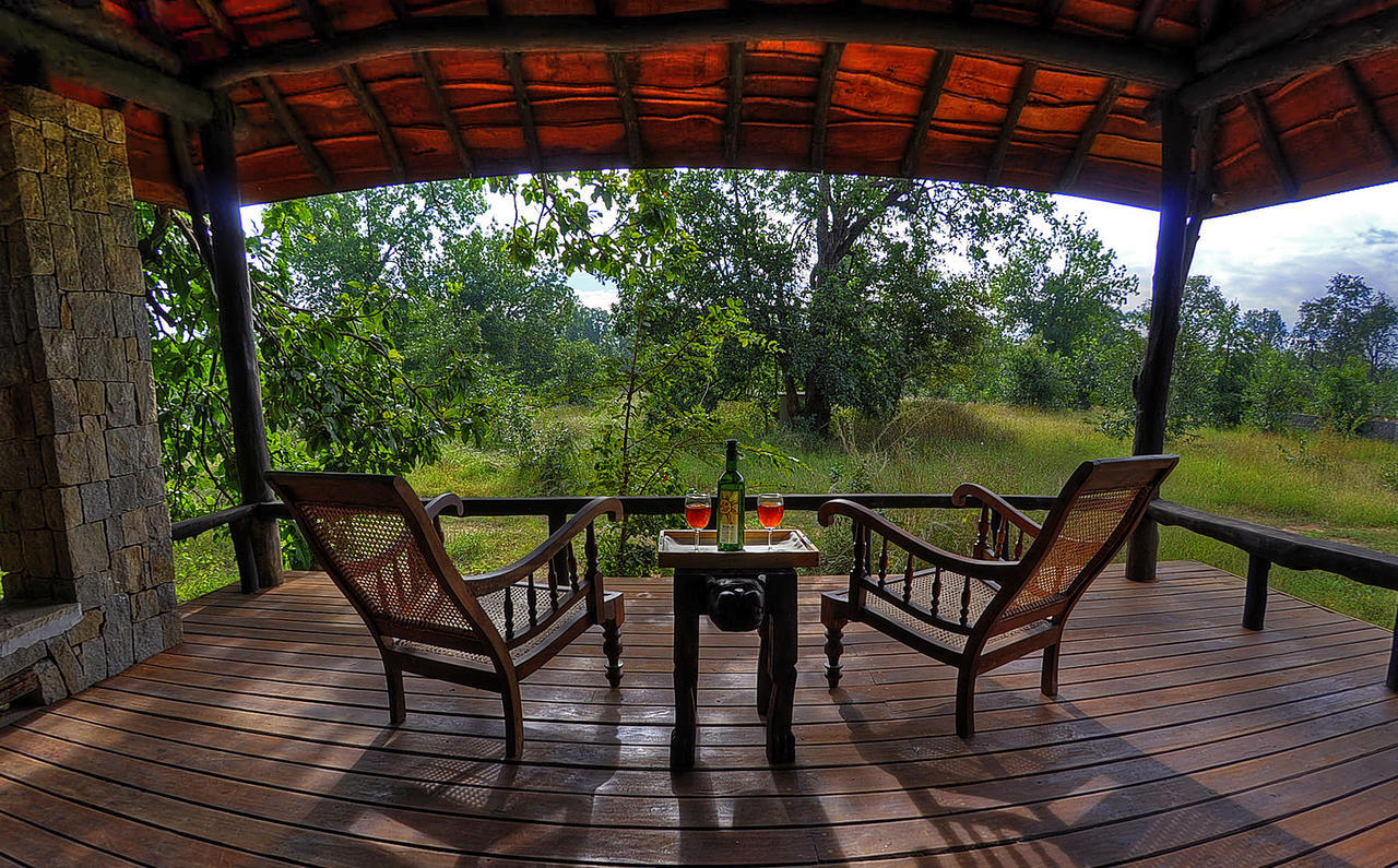 Mandlā Kanha Earth Lodge מראה חיצוני תמונה